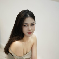 模特：娜娜